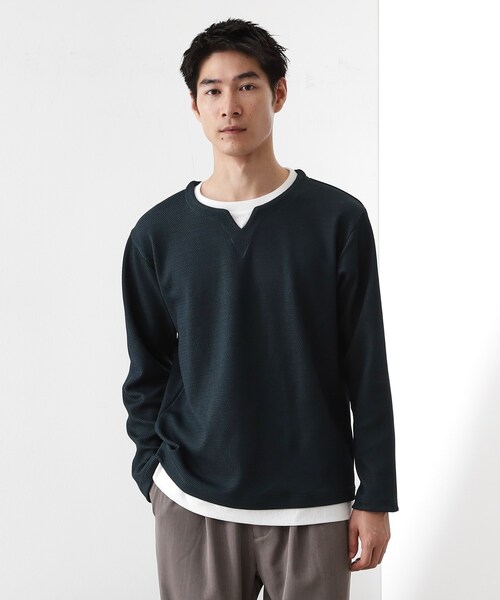 THE SHOP TK （ザ ショップ ティーケー ）の「【一枚でコーディネートが完成！】レイヤード風キーネック長袖Tシャツ 洗濯機OK（Tシャツ/カットソー・メンズ・ライトベージュ/モスグリーン/ボルドー/ダークグレー・02/03/04）」の5枚目の写真