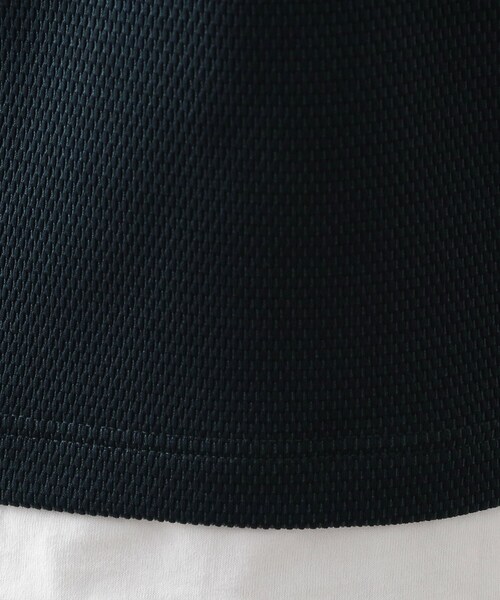 THE SHOP TK （ザ ショップ ティーケー ）の「【一枚でコーディネートが完成！】レイヤード風キーネック長袖Tシャツ 洗濯機OK（Tシャツ/カットソー・メンズ・ライトベージュ/モスグリーン/ボルドー/ダークグレー・02/03/04）」の8枚目の写真