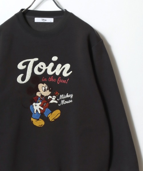Disney(ディズニー)の「Disney/ディズニー 裏起毛 ミッキー ミニー フロント刺繍 ヴィンテージカスレプリントスウェット トレーナー(スウェット・レディース・ベージュ/ライトピンク/サックスブルー/ブラック/グレー/チャコール/ネイビー/ブラウン/オートミール/レッド/ブラック系その他/ブルー系その他・L/M)」の17枚目の写真