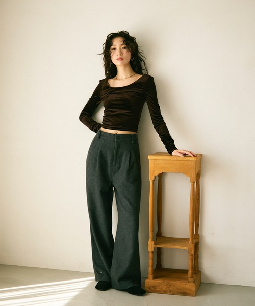 Lutim by u（ルチバイユー）の「Gathered cuff back open top with