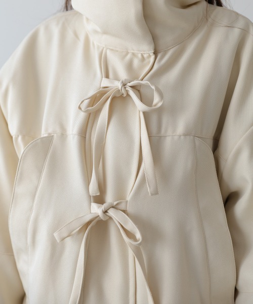 Bab（バブ）の「中綿フロントリボンモンスターコート（ダウンジャケット/コート・レディース・アイボリー/チャコールグレー・M）」の14枚目の写真