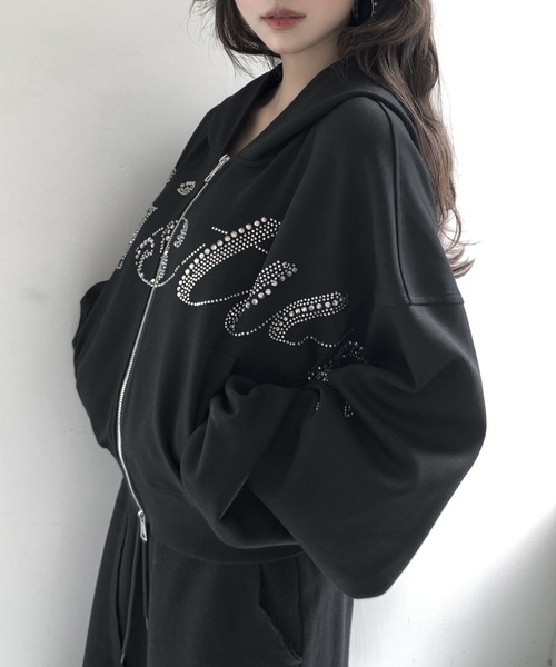 VEILA(ヴェイラ)の「ラインストーンジップパーカー(パーカー・レディース・ブラック・フリー)」の17枚目の写真