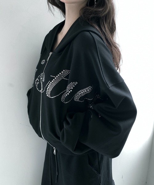 VEILA(ヴェイラ)の「ラインストーンジップパーカー(パーカー・レディース・ブラック・フリー)」の18枚目の写真