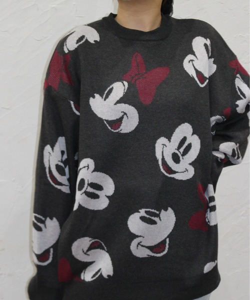 Disney(ディズニー)の「【DISNEY/ディズニー】ミッキーマウス&101匹わんちゃん総柄ジャガードニットクルーネック(ニット/セーター・レディース・スミクロ/ワインレッド/オフホワイト/グレー・MEDIUM/LARGE)」の3枚目の写真