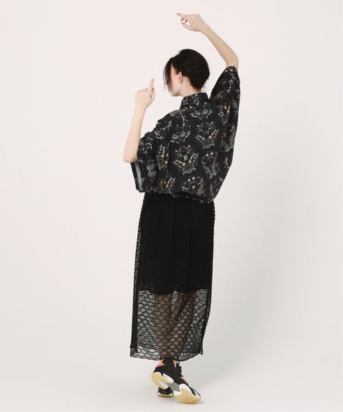 bedsidedrama（ベットサイドドラマ）の「Dance In The Garden Cape Shirt（シャツ/ブラウス・レディース・ナチュラル/ブラック・1/2）」の8枚目の写真