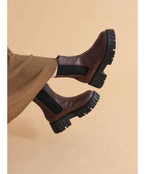 ehka sopo（エヘカソポ）の「フロントジップサイドゴアブーツ（ブーツ・レディース・ブラック/キナリ/ブラウン・M/L）」の4枚目の写真