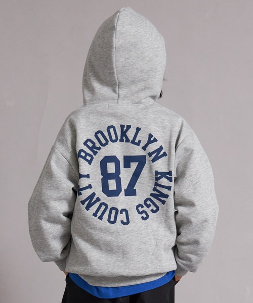 PAIRMANON STREET（ペアマノンストリート）の「裏起毛 アソートプリント スウェット パーカー【PAIRMANON STREET】（パーカー・キッズ・ピンク/ブラック/カーキ/アイボリー/グレー系その他/ブラック系その他/グレー/グレー系その他3/グレー系その他2・120/110/150/140/130/100/160/90）」の6枚目の写真