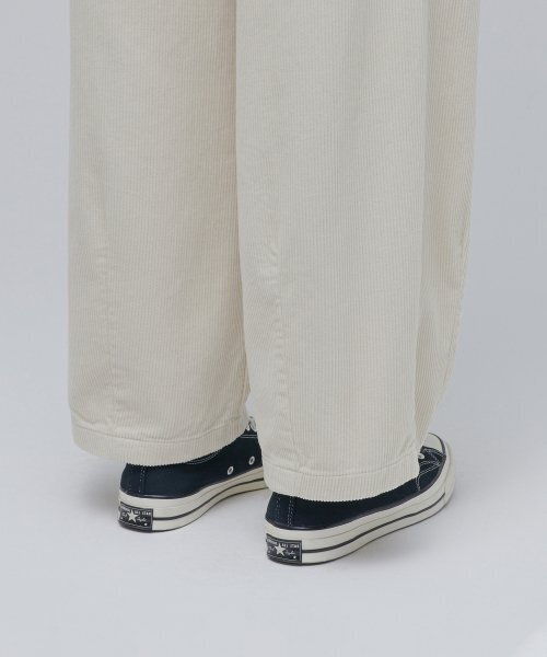MUSINSA STANDARD（ムシンサスタンダード）の「コーデュロイワイドバルーンパンツ[クリーム]（その他パンツ・メンズ・その他・38/36/34/32/30/31/28/29/33）」の8枚目の写真