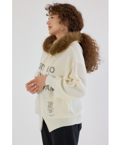 RODEO CROWNS WIDE BOWL（ロデオクラウンズワイドボウル）の「FADE LOGOニットジップフーディー（パーカー・レディース・オフホワイト/ブラック/ブラウン・FREE）」の5枚目の写真