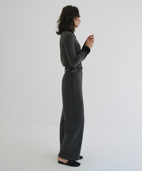 CLANE(クラネ)の「VELOR COLLAR KNIT TOPS(ニット/セーター・レディース・グレー/ブラック/ブラウン・1/2)」の15枚目の写真