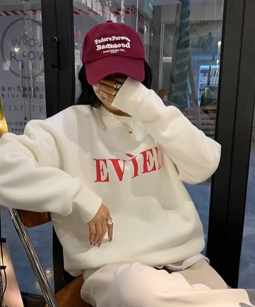 SHEPP(シープ)の「フロント刺繍ロゴルーズシルエットプルオーバー(スウェット・レディース・グレー/ホワイト/ネイビー・M/L)」の12枚目の写真