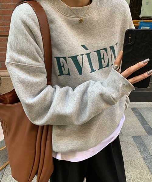 SHEPP(シープ)の「フロント刺繍ロゴルーズシルエットプルオーバー(スウェット・レディース・グレー/ホワイト/ネイビー・M/L)」の14枚目の写真