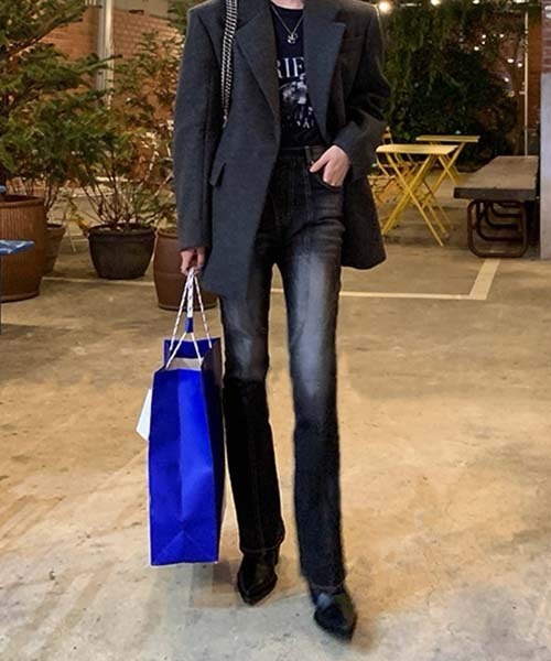 gossip!ロサンゼルス(ゴシップロサンゼルス)の「Y2K スリムフレア ストレッチデニムパンツ(デニムパンツ・レディース・ブラック・S/M)」の6枚目の写真