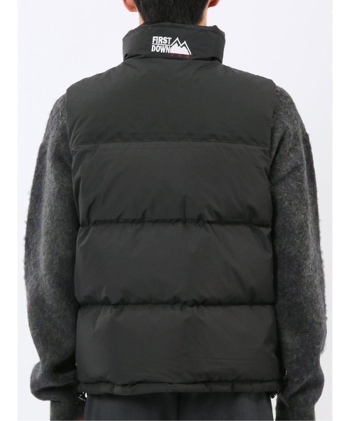 FIRST DOWN（ファーストダウン）の「【ファーストダウン 撥水防風】FIRSTDOWN USA ダウンベスト（ダウンベスト・メンズ・ブラック/ホワイト/ベージュ/パープル・LARGE/MEDIUM/X-LARGE）」の8枚目の写真