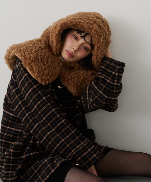 Unitage（ユニテージ）の「ボリュームボアフードウォーマー（ネックウォーマー/スヌード・レディース・ブラウン/ブラック・FREE）」の13枚目の写真