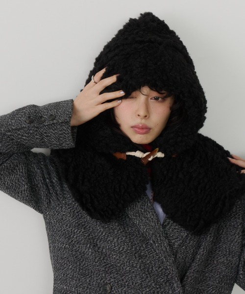 Unitage（ユニテージ）の「ボリュームボアフードウォーマー（ネックウォーマー/スヌード・レディース・ブラウン/ブラック・FREE）」の4枚目の写真