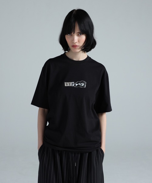 Y-3（ワイスリー）の「Y-3 GFX SHORT SLEEVE TEE（Tシャツ/カットソー・メンズ・ブラック・XX-LARGE/X-LARGE/LARGE/MEDIUM/SMALL/X-SMALL/XX-SMALL）」の7枚目の写真