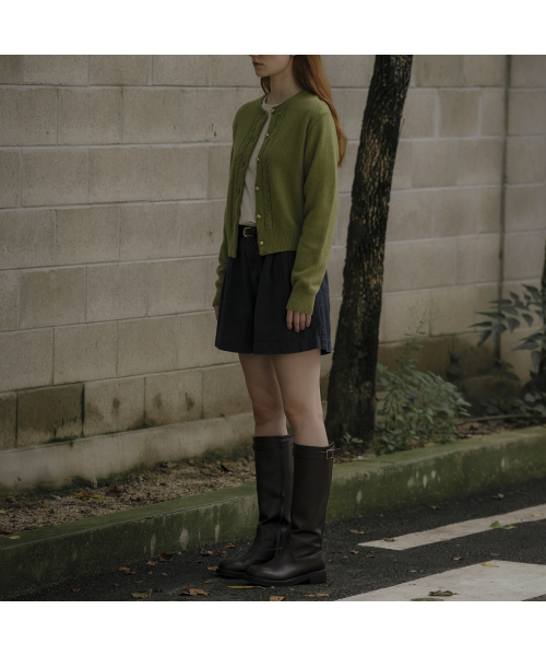 KNOWNBETTER(ノウンベター)の「Gold button essential cardigan_Olive green(カーディガン/ボレロ・レディース・オリーブ・FREE)」の7枚目の写真