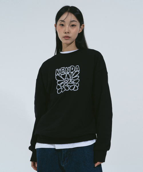 KENDA(ケンダ)の「FLORAL GRAPHIC LOGO MTM (BLACK)(スウェット・レディース・ブラック・SMALL/MEDIUM/LARGE/X-LARGE)」の1枚目の写真