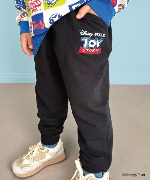 Si・Shu・Non(シシュノン)の「トイ・ストーリー/ジョガーパンツ(スウェットパンツ・キッズ・ブラック/グレー・90cm/100cm/110cm/120cm)」の1枚目の写真