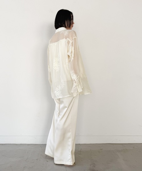 select MOCA by son（セレクトモカバイソン）の「ストレートイージーサテンタックパンツ【セットアップ対応】【by SON】（その他パンツ・レディース・ブラウン/アイボリー/ブラック・FREE）」の16枚目の写真