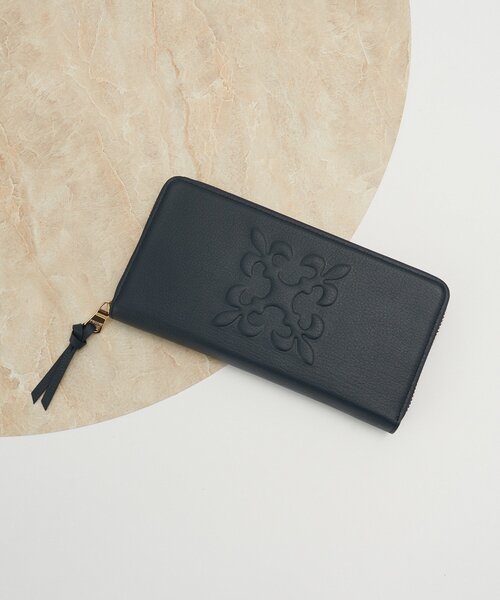 エンボスモノグラムロングウォレット（財布）｜russet（ラシット）の