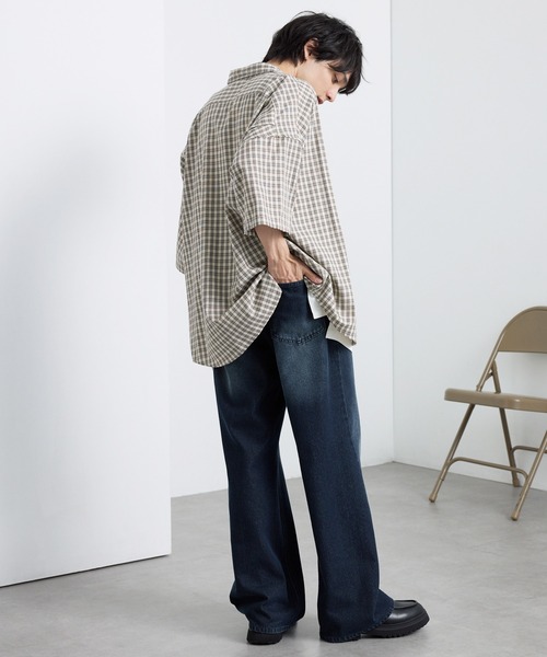 MONO-MART(モノマート)の「ヴィンテージ加工ワイドフレアデニムパンツ(デニムパンツ・メンズ・ブラック/ブルー系/サックスブルー/インディゴブルー/ネイビー・S/M/L)」の15枚目の写真