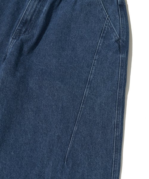 URBANDTYPE(アーバンディタイプ)の「デニムワイドダーツパンツ_インディゴ(デニムパンツ・レディース・その他・SMALL/MEDIUM/LARGE)」の8枚目の写真