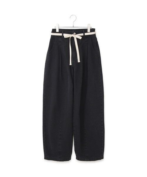 ADAM ET ROPE'（アダムエロペ）の「【WEB限定】2タックカーブデニムパンツ（デニムパンツ・レディース・サックスブルー/ブラック・36/38/34）」の4枚目の写真