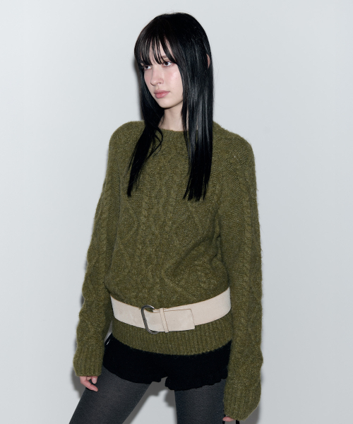ROLAROLA(ロラロラ)の「MOHAIR LOOSE FIT CABLE KNIT KHAKI(ニット/セーター・レディース・カーキ・FREE)」の2枚目の写真