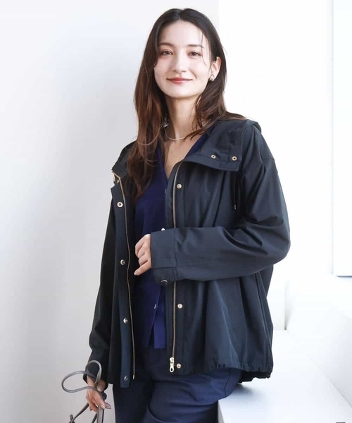 MK MICHEL KLEIN（エムケーミッシェルクラン）の「[撥水/洗える]ストレッチマウンテンパーカー（マウンテンパーカー・レディース・ベージュ/モカ/スミクロ・38）」の21枚目の写真