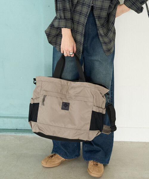 FREAK'S STORE（フリークスストア）の「限定展開 Columbia/コロンビア Great Smoky Garden Tote/グレートスモーキーガーデン トート（ショルダーバッグ・レディース・ブラック/ベージュ/サックスブルー・ONE SIZE）」の3枚目の写真