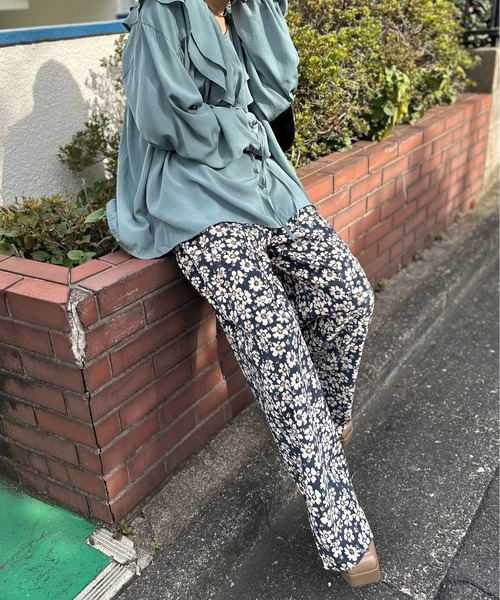mi via loca(ミヴィアロカ)の「イージーパンツ(その他パンツ・レディース・グレー・FREE)」の7枚目の写真