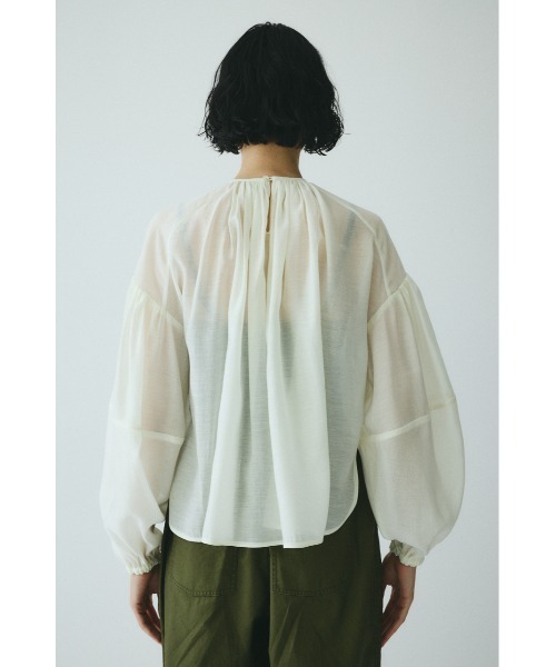 HeRIN.CYE（ヘリンドットサイ）の「Volume sleeve blouse　　ボリュームスリーブブラウス（シャツ/ブラウス・レディース・ピンク/オフホワイト/ブラック・FREE）」の8枚目の写真