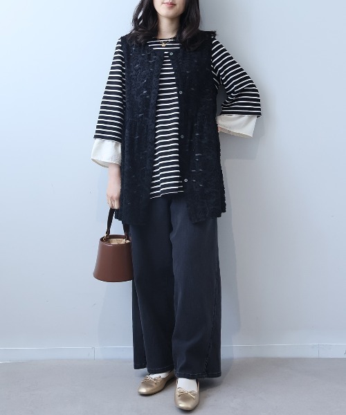leswel(レスウェル)の「【L~5L 大きいサイズ】レーシーカットジャガードジレ(その他トップス・レディース・ブラック/クリーム・L/5L/4L/3L/LL)」の3枚目の写真