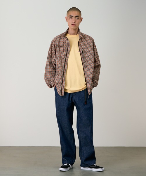 Gramicci(グラミチ)の「STRETCH DENIM LOOSE TAPERED RIDGE PANT|ストレッチデニムルーズテーパードリッジパンツ(デニムパンツ・メンズ・インディゴブルー/ライトインディゴブルー・S/M/L/XL/XXL)」の1枚目の写真