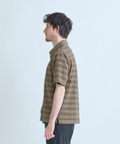 MEN'S BIGI（メンズビギ）の「シアージオメトリック半袖シャツ（シャツ/ブラウス・メンズ・ブラウン/ブラック/ブルー・02/03）」の4枚目の写真