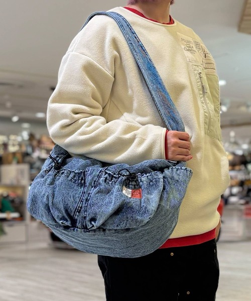 OLD BETTY'S(オールドベティーズ)の「【日本製】オールドベティーズ【OLD BETTY'S】Denim Vintage Look Shoulder Bag(ショルダーバッグ・レディース・インディゴブルー・FREE)」の5枚目の写真