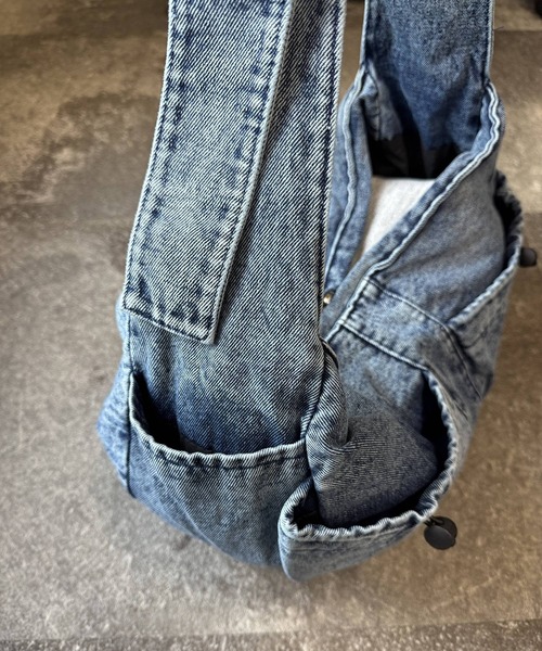 OLD BETTY'S(オールドベティーズ)の「【日本製】オールドベティーズ【OLD BETTY'S】Denim Vintage Look Shoulder Bag(ショルダーバッグ・レディース・インディゴブルー・FREE)」の7枚目の写真