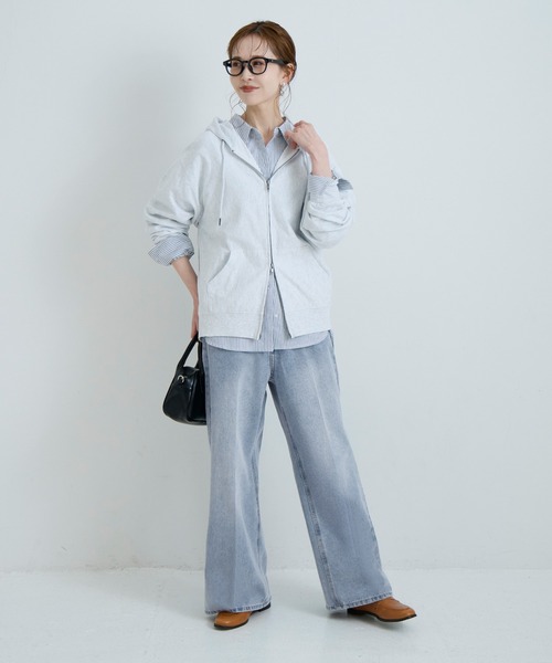 coca(coca)(コカ)の「センタープレスストレートデニムパンツ(デニムパンツ・レディース・ライトブルー・L/M/S)」の3枚目の写真