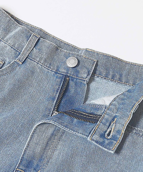 coca(coca)(コカ)の「センタープレスストレートデニムパンツ(デニムパンツ・レディース・ライトブルー・L/M/S)」の14枚目の写真