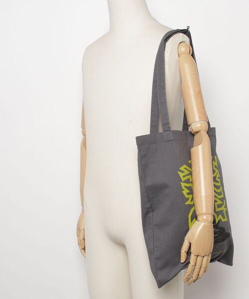 GOAT（ゴート）の「［GOAT］× [uesatsu]  YELLOW FLOWER TOTE BAG（トートバッグ・レディース・ダークグレー・F）」の6枚目の写真