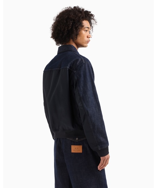 ARMANI EXCHANGE(アルマーニエクスチェンジ)の「【A|X アルマーニ エクスチェンジ】ダークインディゴ ミックスファブリック デニムジャケット(デニムジャケット・メンズ・インディゴブルー・XX-LARGE/SMALL/LARGE)」の2枚目の写真