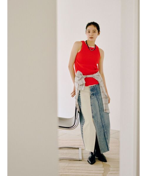 Ungrid(アングリッド)の「リメイクデザインデニムスカート(スカート・レディース・ブルー・MEDIUM/SMALL)」の2枚目の写真