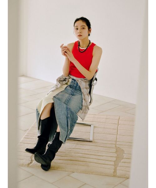 Ungrid(アングリッド)の「リメイクデザインデニムスカート(スカート・レディース・ブルー・MEDIUM/SMALL)」の3枚目の写真