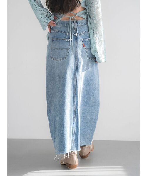 Ungrid(アングリッド)の「リメイクデザインデニムスカート(スカート・レディース・ブルー・MEDIUM/SMALL)」の9枚目の写真