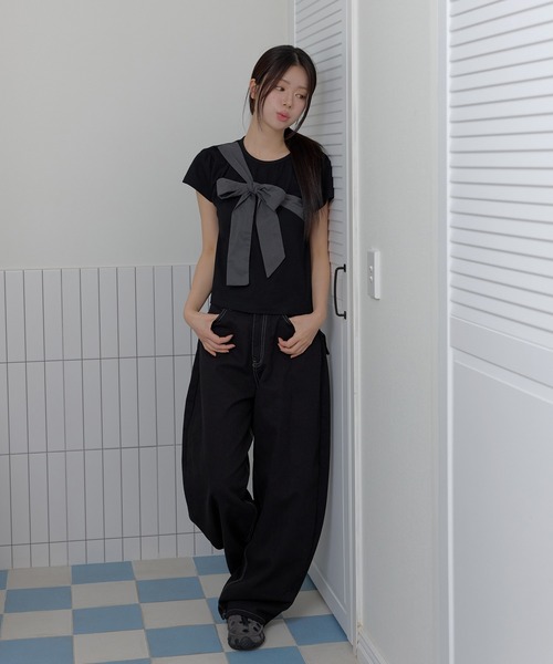 UNE MANSION(ユヌマンション)の「【UNE ORIGINAL】フロントチェック柄リボン半袖Tシャツカットソー(Tシャツ/カットソー・レディース・ネイビー/ブラック/アイボリー・SMALL/MEDIUM)」の8枚目の写真