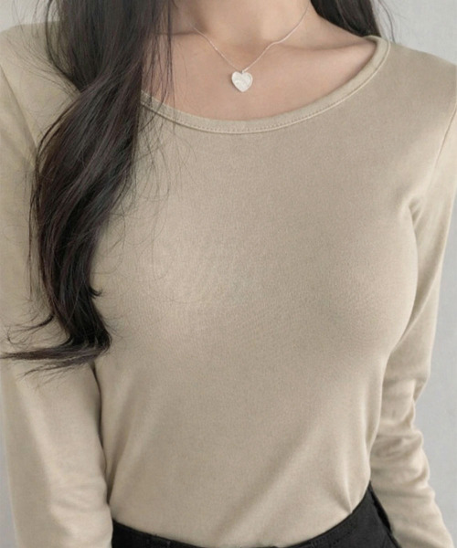 VIVID LADY(ビビッドレディー)の「ロングスリーブ ロンT 長袖 カットソー トップス(Tシャツ/カットソー・レディース・グレー/ライトブルー/カーキ/ブラック/アイボリー/ベージュ/ピンク/ブラウン/ブルー/チャコールグレー・FREE)」の14枚目の写真