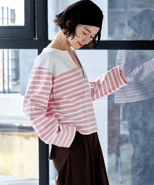FREAK'S STORE(フリークスストア)の「CHANTECLAIR/シャントクレール 別注 バスクボーダー Vネックプルオーバー/バスクシャツ(Tシャツ/カットソー・レディース・ピンク/ナチュラル・フリ-)」の4枚目の写真