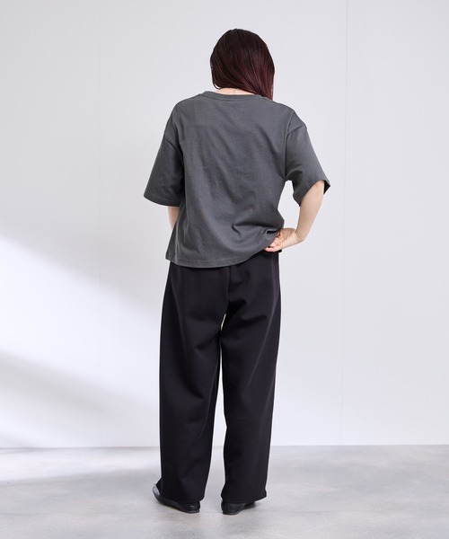DISCUS(ディスカス)の「【DISCUS×MICKEY MOUSE】ショート丈Tシャツ(Tシャツ/カットソー・レディース・ホワイト/スミクロ・M)」の6枚目の写真